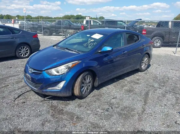 5NPDH4AE9GH705274 2016 HYUNDAI ELANTRA - Image 2