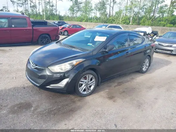5NPDH4AE9GH706084 2016 HYUNDAI ELANTRA - Image 2