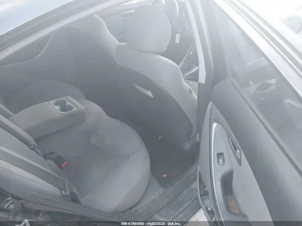 5NPDH4AE9GH706084 2016 HYUNDAI ELANTRA - Image 8