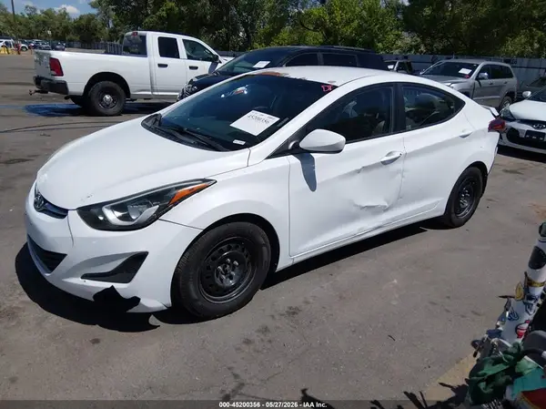 5NPDH4AE9GH706764 2016 HYUNDAI ELANTRA - Image 2