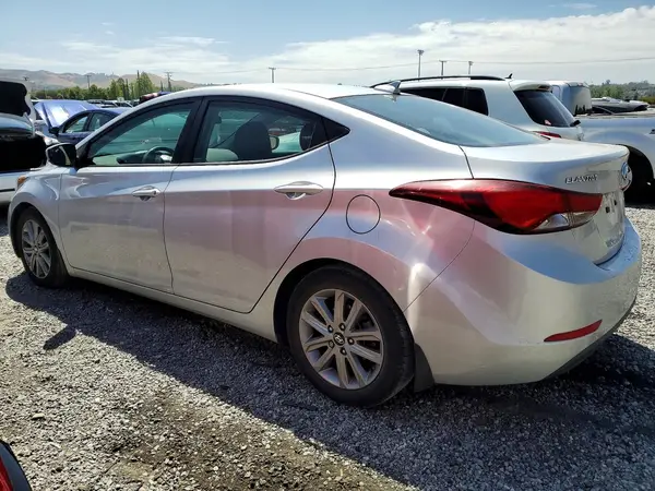 5NPDH4AE9GH707378 2016 HYUNDAI ELANTRA - Image 2