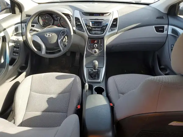 5NPDH4AE9GH711043 2016 HYUNDAI ELANTRA - Image 8