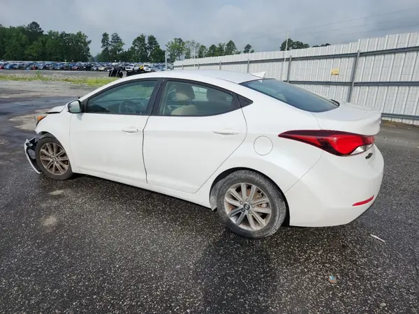 5NPDH4AE9GH711365 2016 HYUNDAI ELANTRA - Image 2