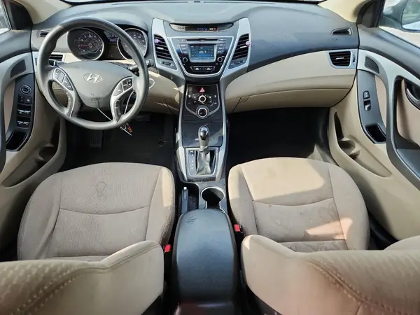 5NPDH4AE9GH711365 2016 HYUNDAI ELANTRA - Image 8