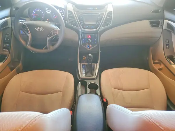 5NPDH4AE9GH711852 2016 HYUNDAI ELANTRA - Image 8