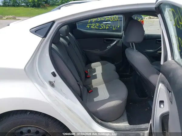 5NPDH4AE9GH712337 2016 HYUNDAI ELANTRA - Image 8