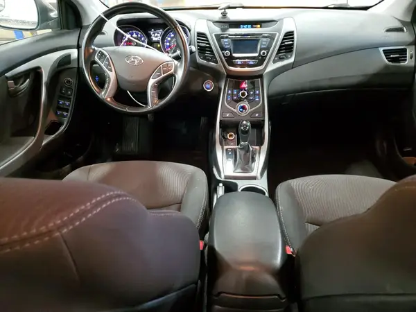 5NPDH4AE9GH714590 2016 HYUNDAI ELANTRA - Image 8