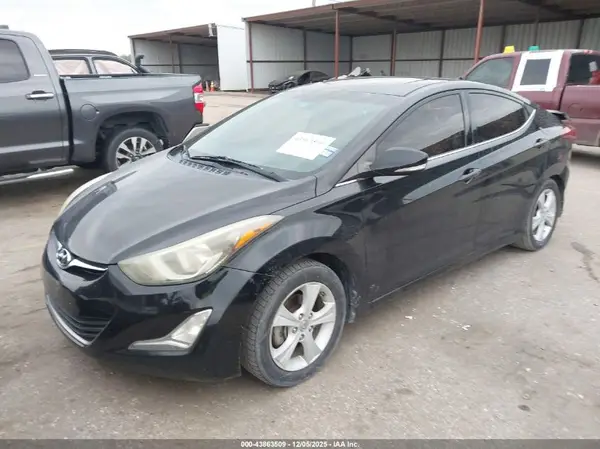 5NPDH4AE9GH717120 2016 HYUNDAI ELANTRA - Image 2