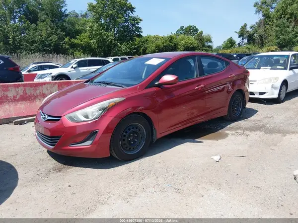 5NPDH4AE9GH717909 2016 HYUNDAI ELANTRA - Image 2