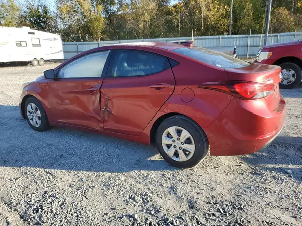 5NPDH4AE9GH717974 2016 HYUNDAI ELANTRA - Image 2