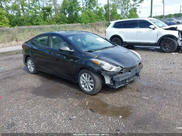 5NPDH4AE9GH719899 2016 HYUNDAI ELANTRA - Image 1