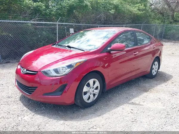 5NPDH4AE9GH720308 2016 HYUNDAI ELANTRA - Image 2