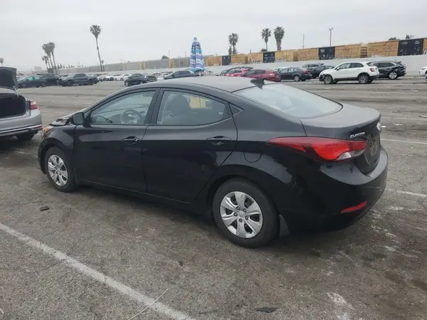 5NPDH4AE9GH720356 2016 HYUNDAI ELANTRA - Image 2