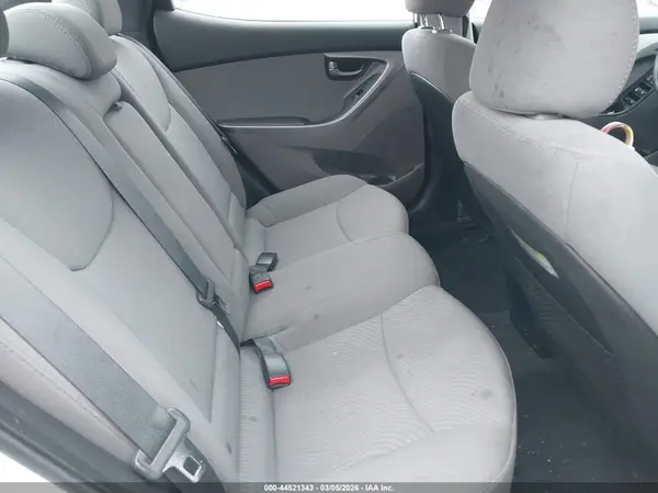5NPDH4AE9GH720521 2016 HYUNDAI ELANTRA - Image 8
