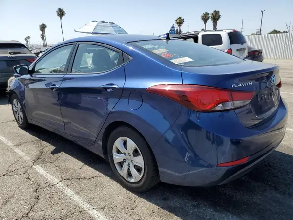 5NPDH4AE9GH720826 2016 HYUNDAI ELANTRA - Image 2