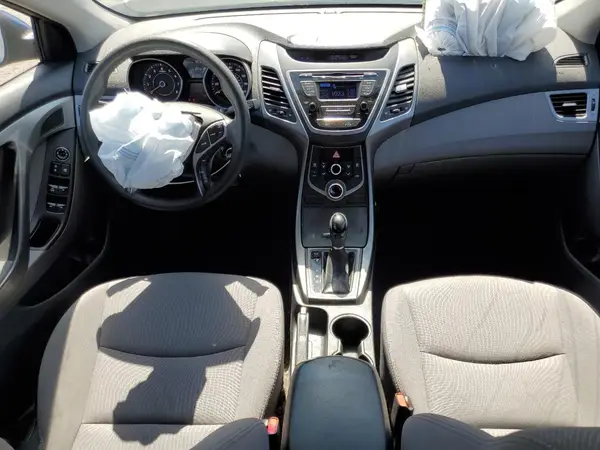 5NPDH4AE9GH720826 2016 HYUNDAI ELANTRA - Image 8