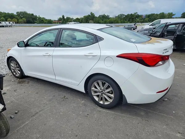 5NPDH4AE9GH721216 2016 HYUNDAI ELANTRA - Image 2
