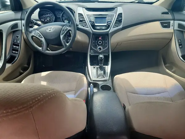 5NPDH4AE9GH721216 2016 HYUNDAI ELANTRA - Image 8