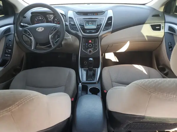 5NPDH4AE9GH722608 2016 HYUNDAI ELANTRA - Image 8