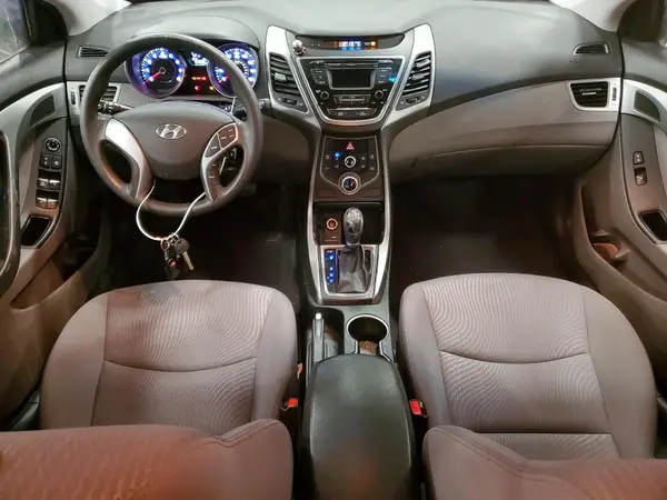 5NPDH4AE9GH723807 2016 HYUNDAI ELANTRA - Image 8