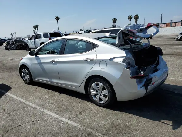 5NPDH4AE9GH723919 2016 HYUNDAI ELANTRA - Image 2