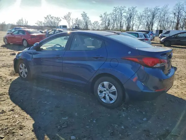 5NPDH4AE9GH724438 2016 HYUNDAI ELANTRA - Image 2