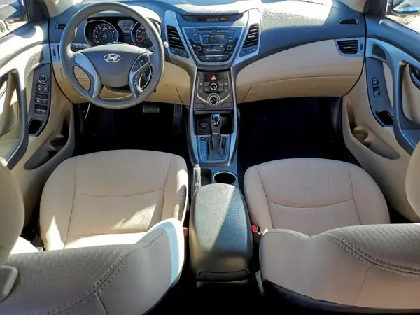 5NPDH4AE9GH724438 2016 HYUNDAI ELANTRA - Image 8