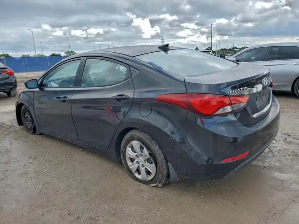 5NPDH4AE9GH724763 2016 HYUNDAI ELANTRA - Image 2