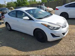 5NPDH4AE9GH725900 2016 HYUNDAI ELANTRA