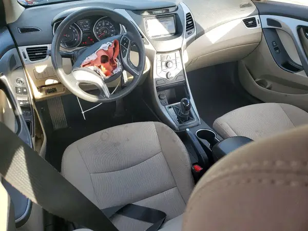 5NPDH4AE9GH726383 2016 HYUNDAI ELANTRA - Image 8