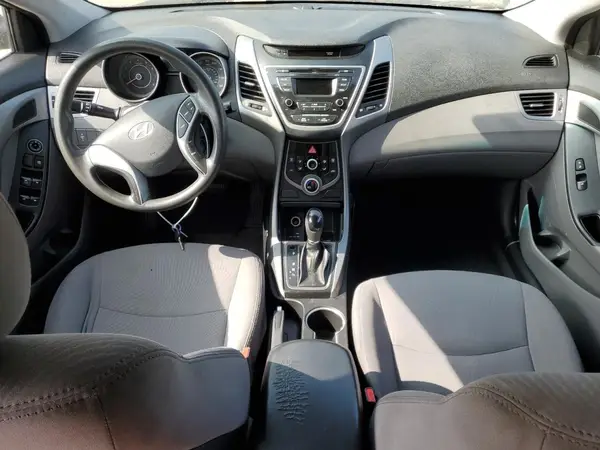 5NPDH4AE9GH726898 2016 HYUNDAI ELANTRA - Image 8