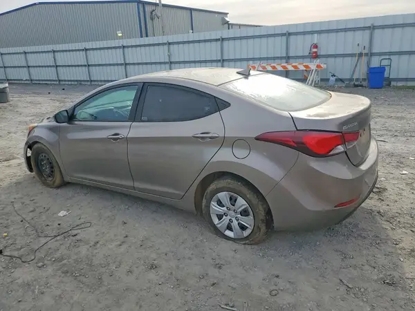 5NPDH4AE9GH727419 2016 HYUNDAI ELANTRA - Image 2