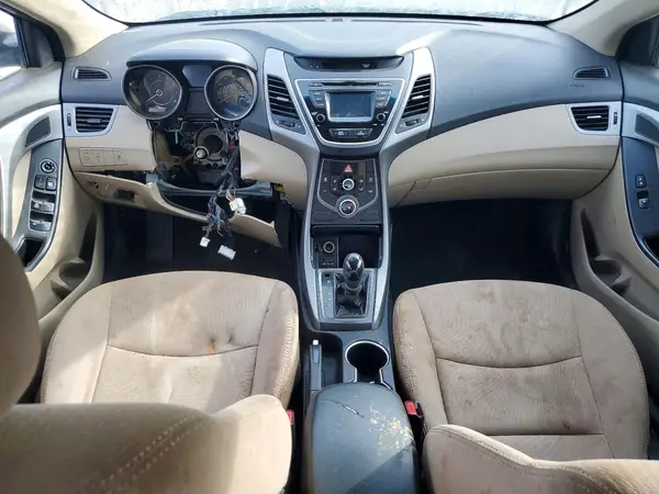 5NPDH4AE9GH727419 2016 HYUNDAI ELANTRA - Image 8