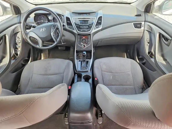 5NPDH4AE9GH728439 2016 HYUNDAI ELANTRA - Image 8