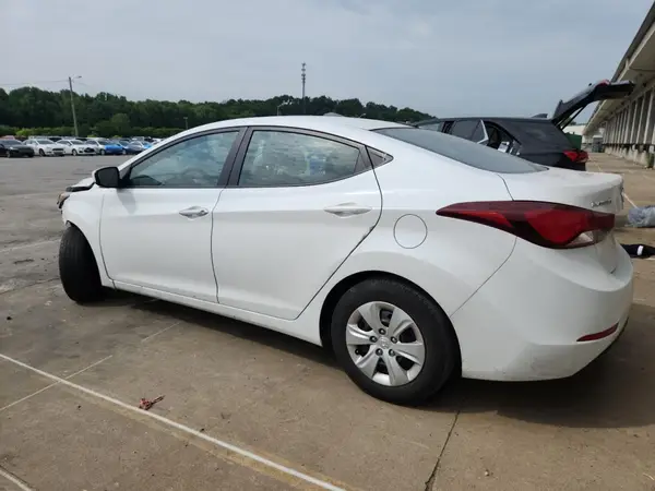 5NPDH4AE9GH728442 2016 HYUNDAI ELANTRA - Image 2