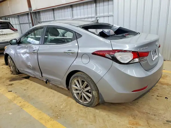 5NPDH4AE9GH729235 2016 HYUNDAI ELANTRA - Image 2
