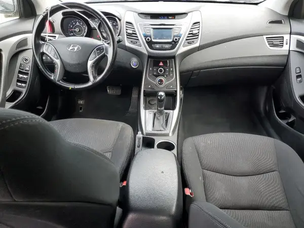 5NPDH4AE9GH730465 2016 HYUNDAI ELANTRA - Image 8