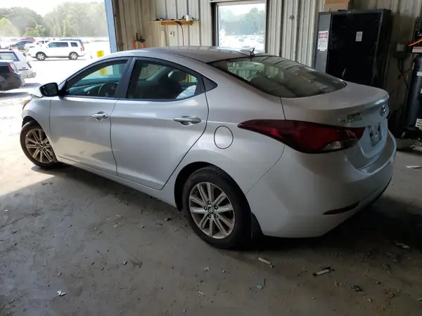 5NPDH4AE9GH731227 2016 HYUNDAI ELANTRA - Image 2