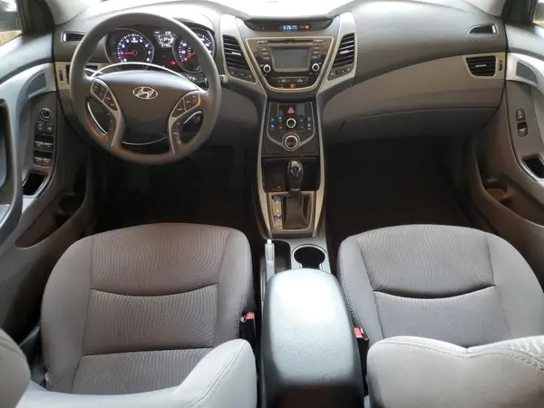 5NPDH4AE9GH731227 2016 HYUNDAI ELANTRA - Image 8