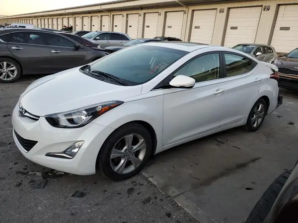 5NPDH4AE9GH732703 2016 HYUNDAI ELANTRA - Image 1