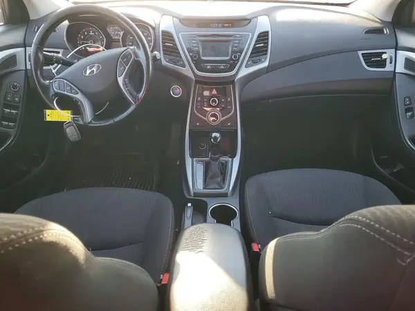 5NPDH4AE9GH732944 2016 HYUNDAI ELANTRA - Image 8