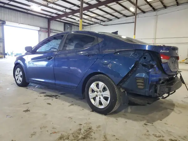 5NPDH4AE9GH733057 2016 HYUNDAI ELANTRA - Image 2