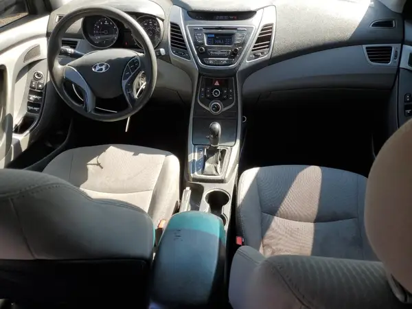 5NPDH4AE9GH735472 2016 HYUNDAI ELANTRA - Image 8