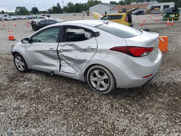 5NPDH4AE9GH736816 2016 HYUNDAI ELANTRA - Image 2