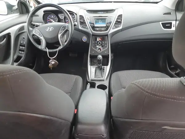 5NPDH4AE9GH736816 2016 HYUNDAI ELANTRA - Image 8