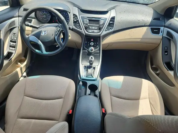 5NPDH4AE9GH737786 2016 HYUNDAI ELANTRA - Image 8