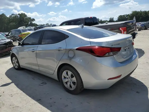 5NPDH4AE9GH738419 2016 HYUNDAI ELANTRA - Image 2
