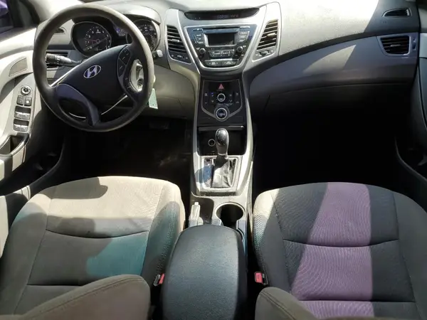 5NPDH4AE9GH738419 2016 HYUNDAI ELANTRA - Image 8