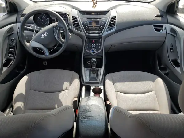 5NPDH4AE9GH738579 2016 HYUNDAI ELANTRA - Image 8
