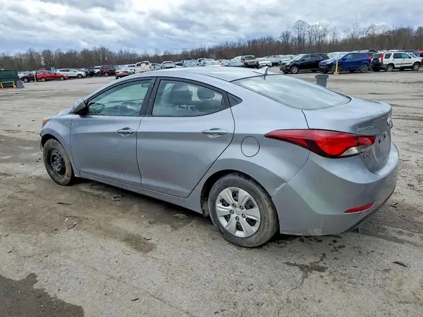 5NPDH4AE9GH738940 2016 HYUNDAI ELANTRA - Image 2